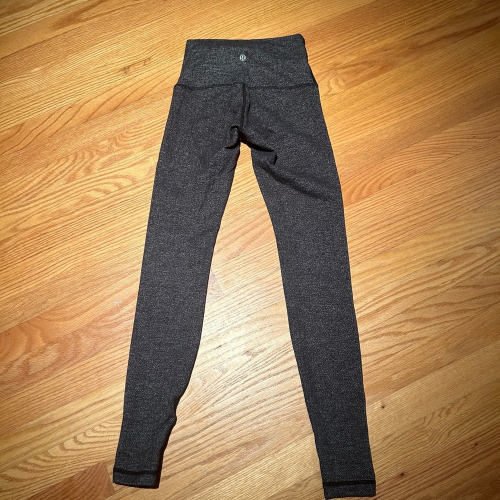 Lululemon Thicker Material Black Pattern Leggings… - image 2